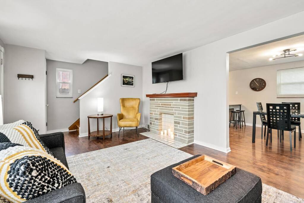 Open Floor Spacious Home, 15Min From Downtown, Private Garage, Kids Friendly พิตต์สเบิร์ก ภายนอก รูปภาพ